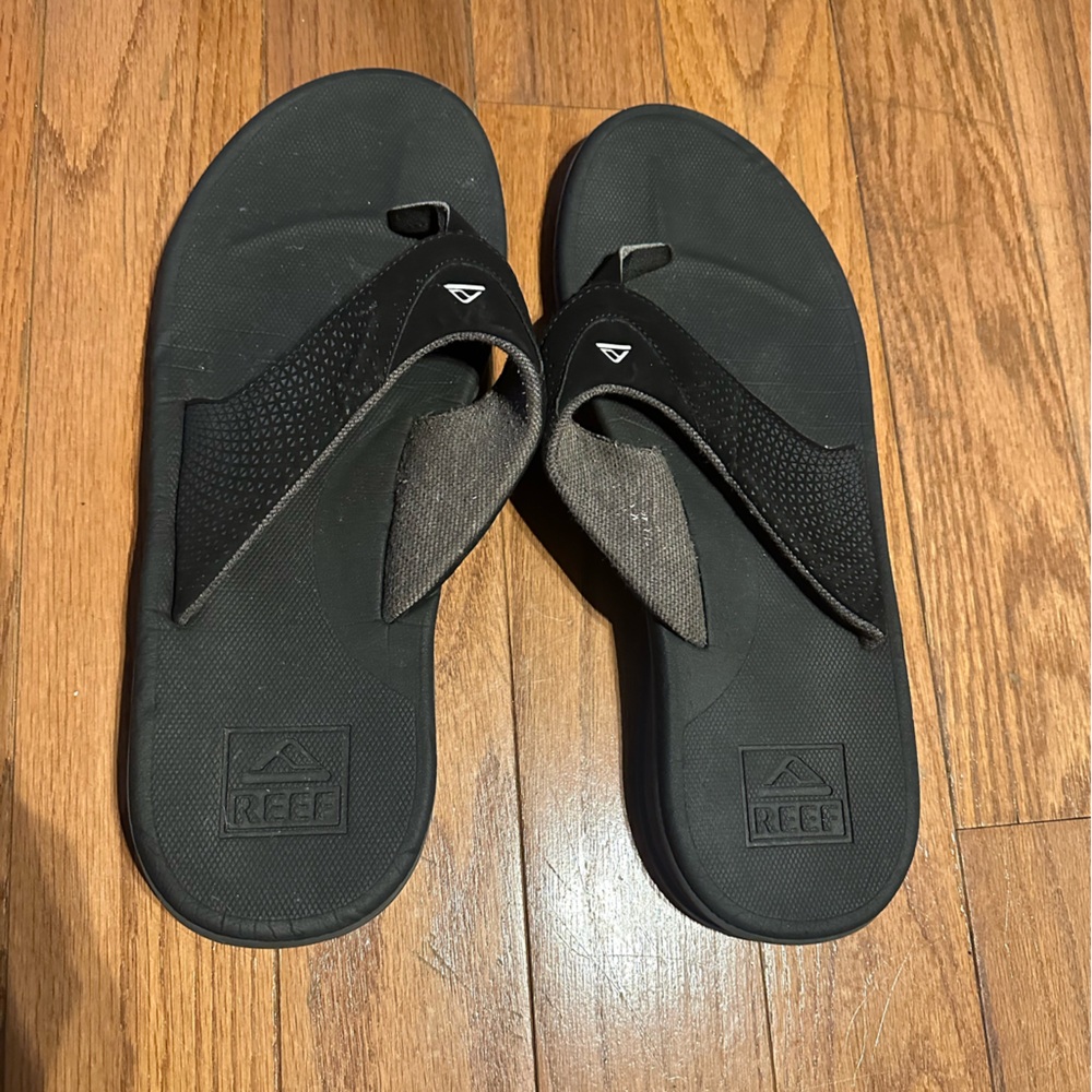 Reef flip flops